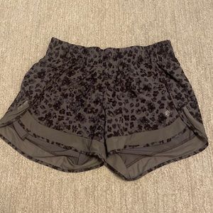 Athleta Printed Mesh Racer Run Short 4”, XS